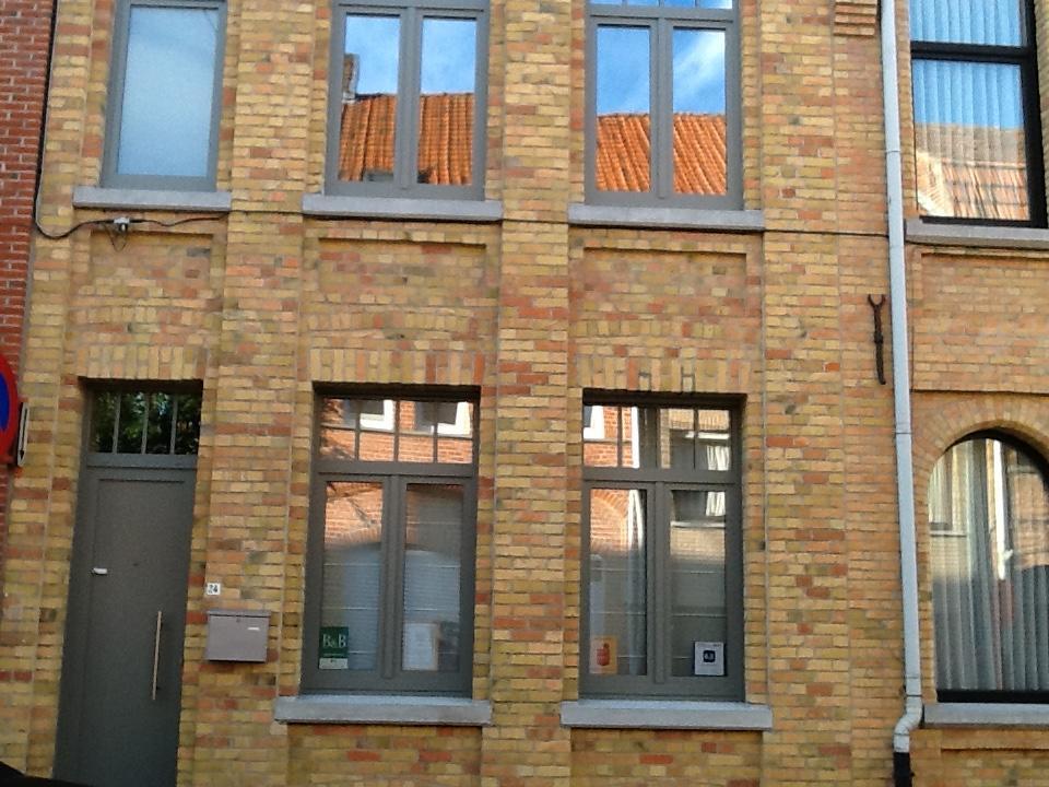 Guesthouse Oude Houtmarkt Ieper Exterior photo